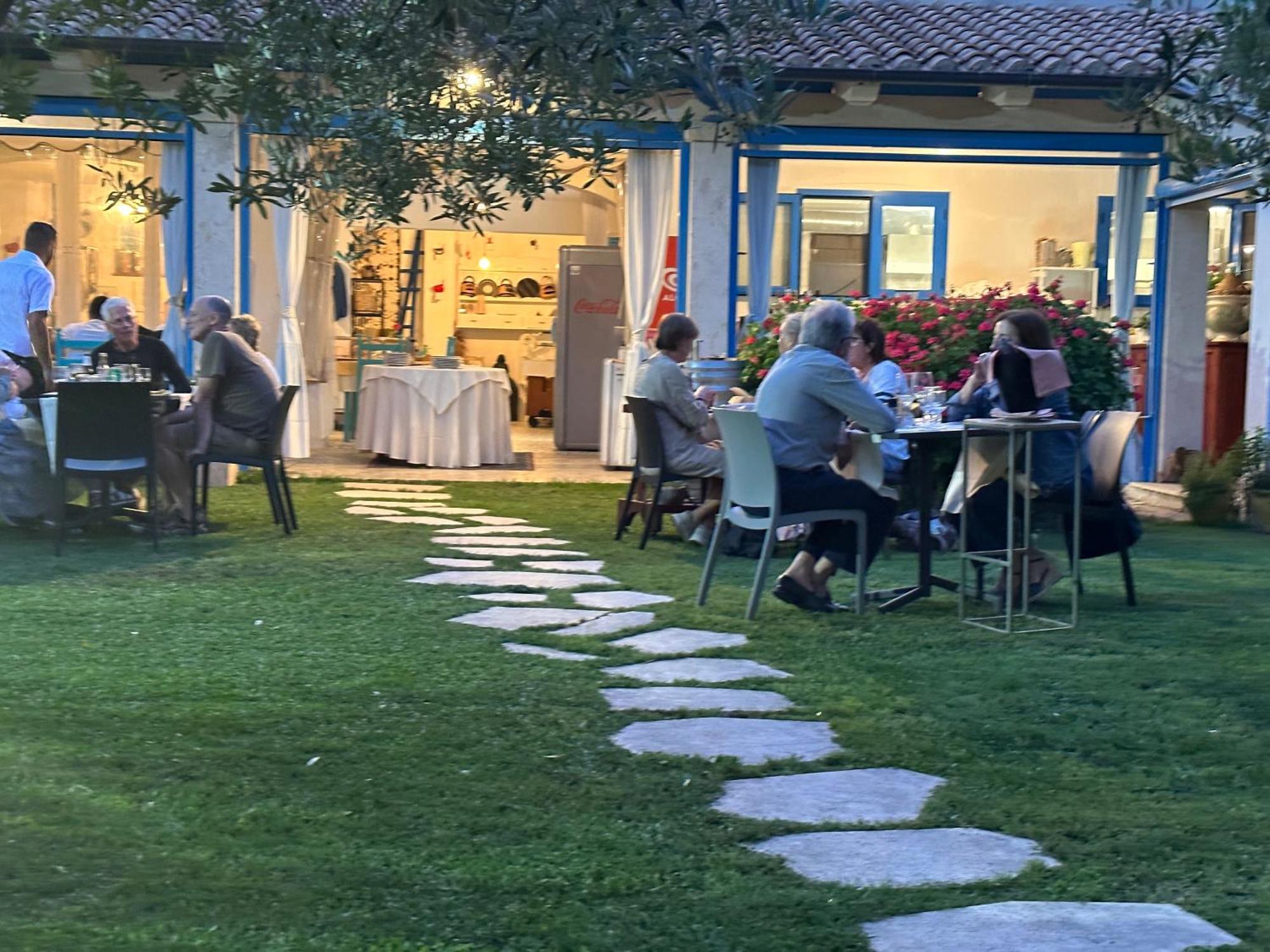 Hotel S'Ortale Con Parcheggio Interno E Ristorante All'Aperto Orosei Exteriér fotografie